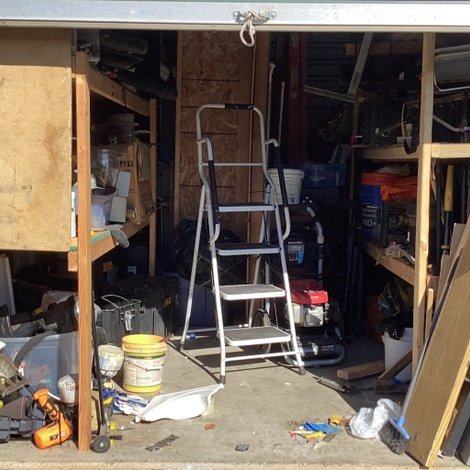 10 x 15 storage unit in Folcroft, PA