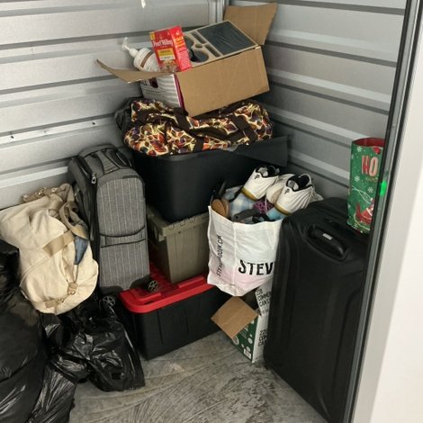 5 x 5 storage unit in Jacksonville, FL