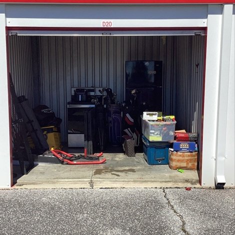 10 x 10 storage unit in Waynesboro, PA