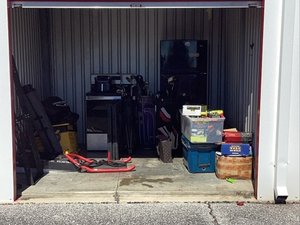 10 x 10 storage unit in Waynesboro, PA