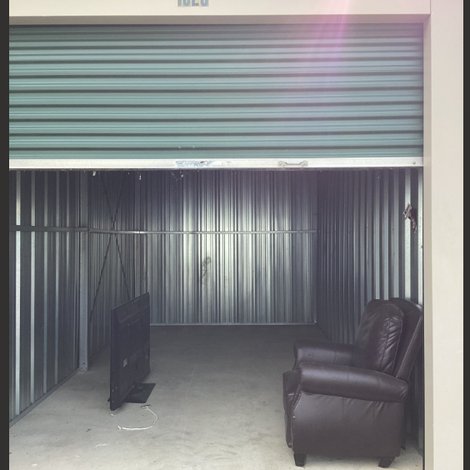 10 x 20 storage unit in Upper St. Clair, PA