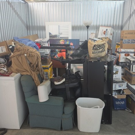 10 x 10 storage unit in Mt Holly, NC