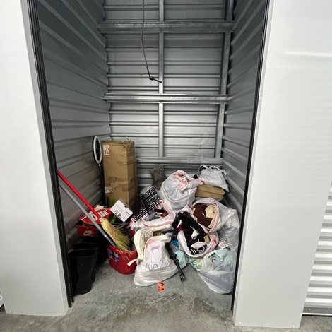 5 x 5 storage unit in Pearland, TX
