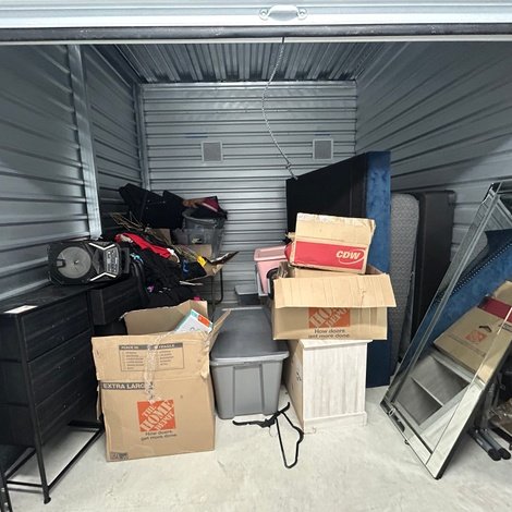 10 x 10 storage unit in Pearland, TX