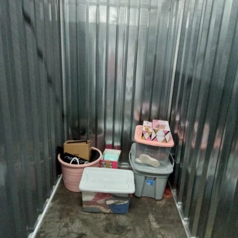 5 x 10 storage unit in Johnson City, TN