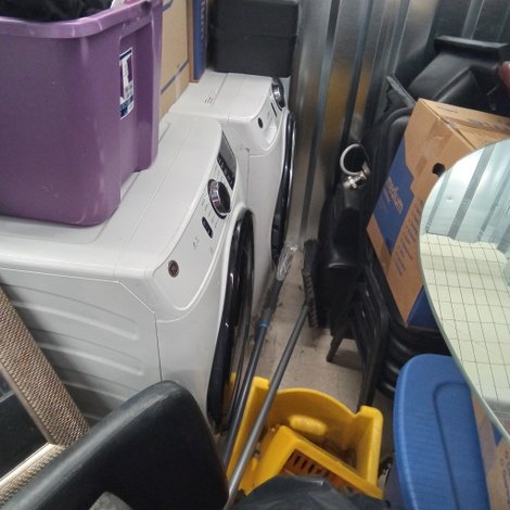 10 x 10 storage unit in Kingsport, TN