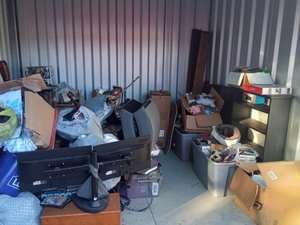 10 x 10 storage unit in Gray, TN