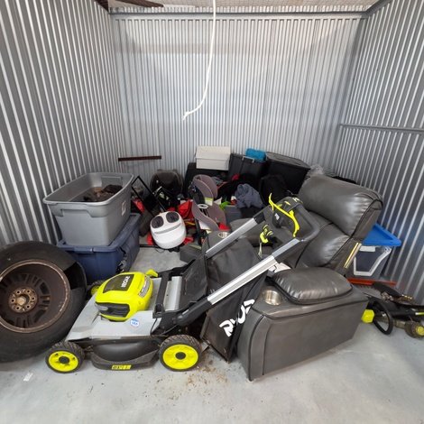 10 x 10 storage unit in McDonough, GA