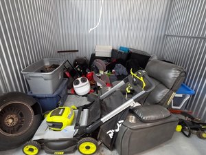10 x 10 unit in McDonough