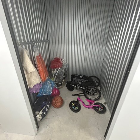 5 x 5 storage unit in Unknown, TX