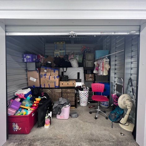 10 x 10 storage unit in Gainesville, GA