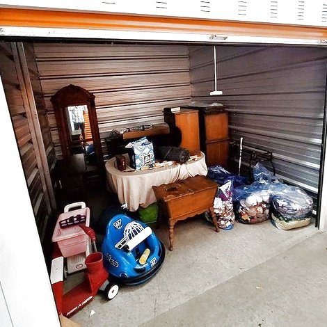 10 x 10 storage unit in Mills River, NC