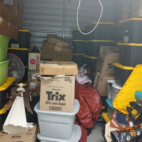 10 x 10 storage unit in Apopka, FL