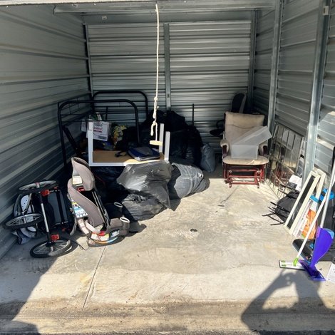 10 x 15 storage unit in Woodford, VA