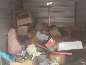 10 x 10 storage unit in Springfield, IL