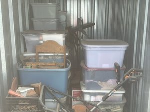 5 x 10 storage unit in Springfield, IL