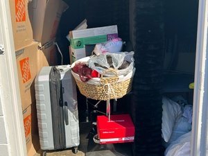 10 x 10 storage unit in Dallas, TX