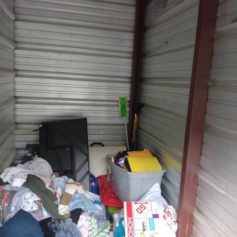 5 x 10 storage unit in Sevierville, TN