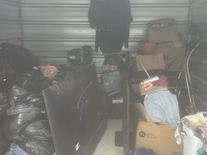 10 x 10 storage unit in Springfield, IL