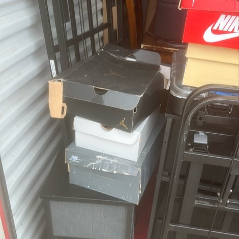 10 x 10 storage unit in Springfield, IL