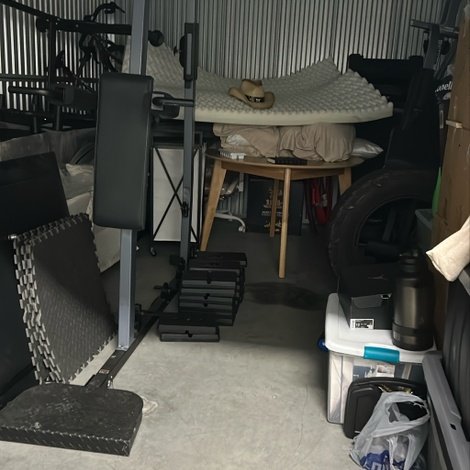 10 x 16 storage unit in Columbus, OH