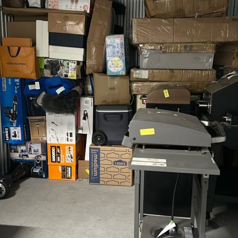 10 x 10 storage unit in Columbus, OH