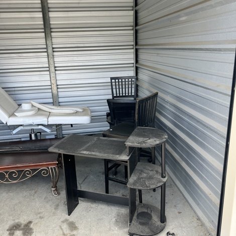 10 x 10 storage unit in Woodford, VA