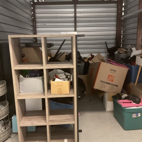 10 x 15 storage unit in Parma, OH