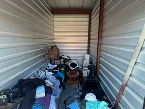 5 x 10 storage unit in Unknown, TX