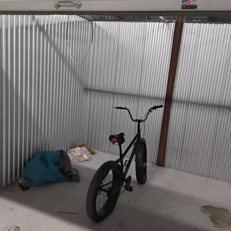 10 x 15 storage unit in F Arlington, TX