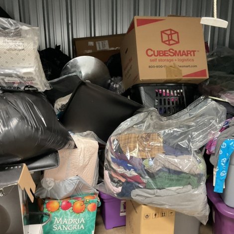 10 x 10 storage unit in Pittsburgh, PA