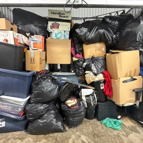 10 x 4 storage unit in Pawtucket, RI