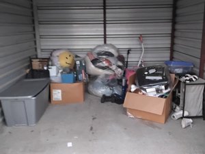 10 x 10 storage unit in Burleson, TX