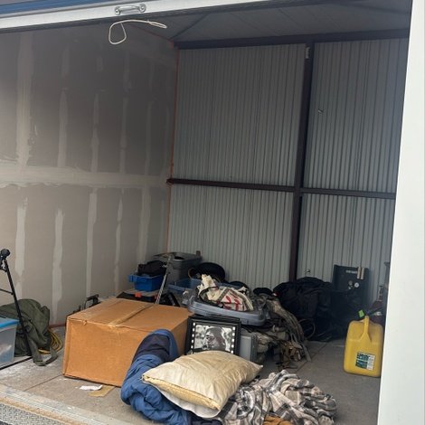 10 x 10 storage unit in Bridgeport, TX