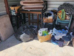 10 x 10 storage unit in Unknown, TX