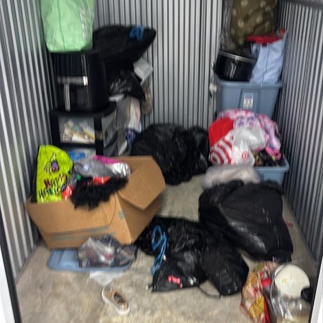 5 x 10 storage unit in Macon, GA