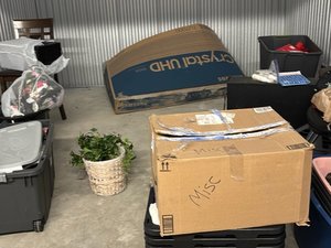 10 x 15 unit in Macon