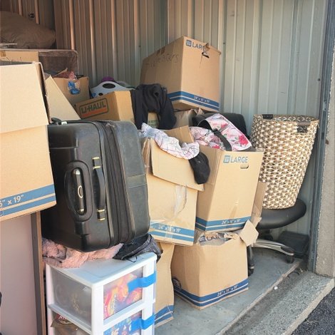 10 x 15 storage unit in Indianapolis, IN