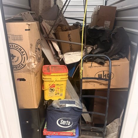 5 x 10 storage unit in Muncie, IN