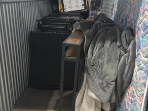 10 x 11 unit in N New Hope