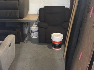 18 x 9 unit in N New Hope