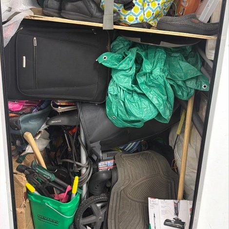 5 x 8 storage unit in Saint Paul, MN