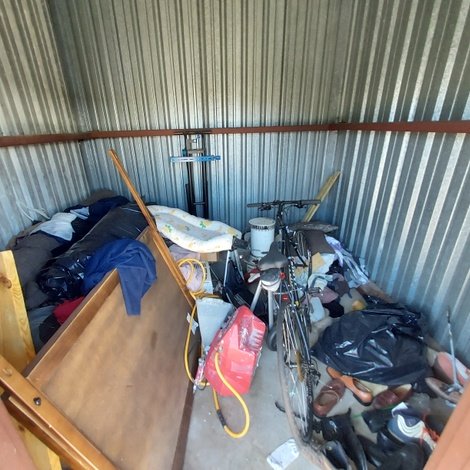 10 x 10 storage unit in Manning, SC