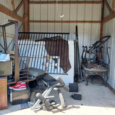 10 x 10 storage unit in Manning, SC