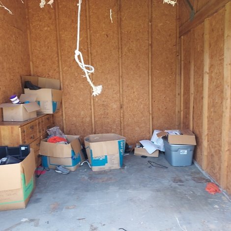 10 x 10 storage unit in Manning, SC
