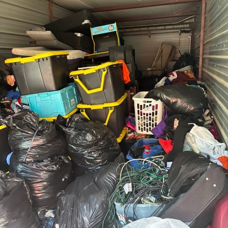 10 x 30 storage unit in Valdosta, GA