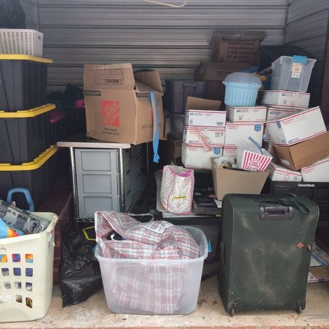 10 x 10 storage unit in Carrollton, GA