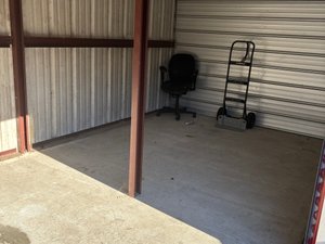 10 x 20 storage unit in Valdosta, GA