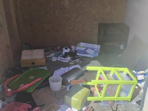 8 x 10 unit in Dallas