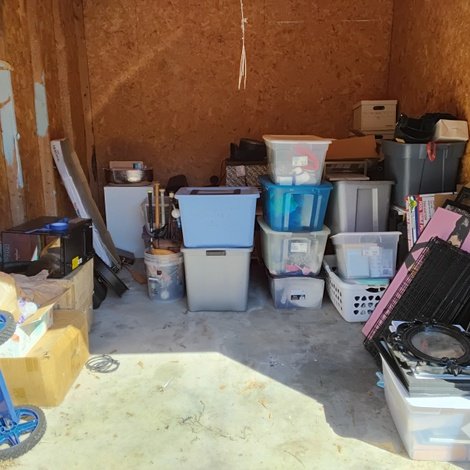10 x 12 storage unit in Dallas, GA